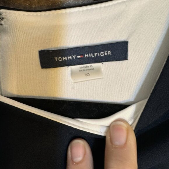 Sz 10 Tommy Hilfiger Navy & White Dress EUC - Picture 5 of 5